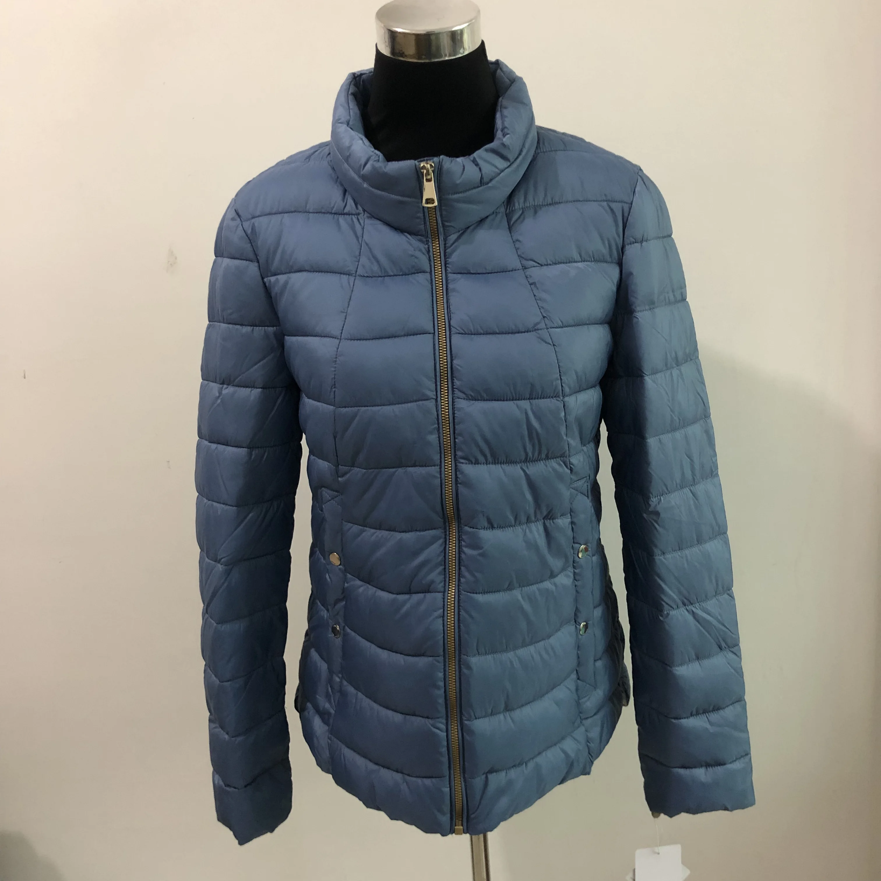 
Stock Customized Coat Manufacturer Clothes Cotton Blue Winter Cotton Padded Short Sports Coat Women 