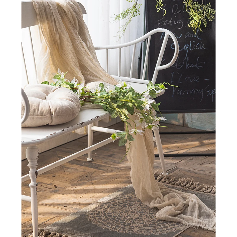 New High Quality Antique European Distressed Metal Outdoor Garden Seating Bench At Wholesale Price From China Manufacturer