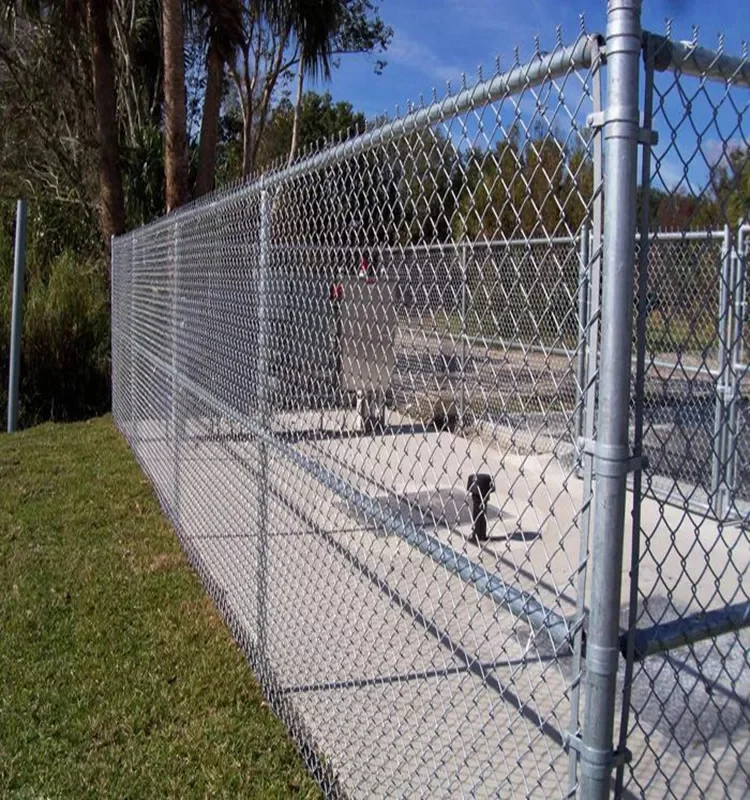Galvanized Used Diamond Mesh Cyclone Wire Chain Link Fence Price Cyclone Fence Fencing Sport Equipment