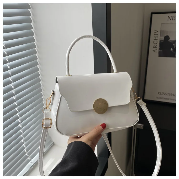 Wholesale 2022 Lady Design Luxury Handbags Young Woman Famous Handbags Trendy Hand Bags For Females