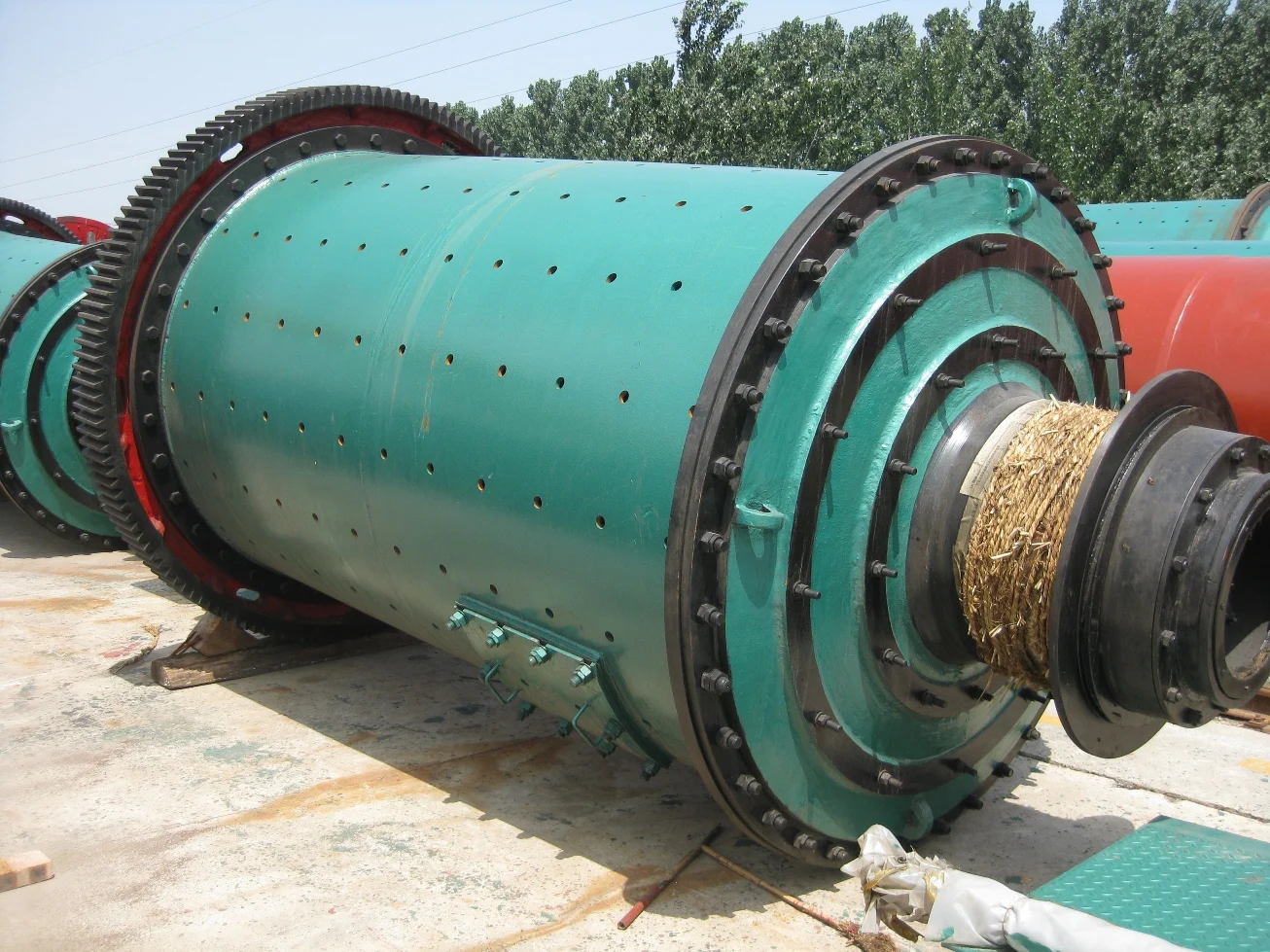 Good Quality Titanium Ore Ilmenite  Iron Ore Grinding Ball Mill for Mineral Ore