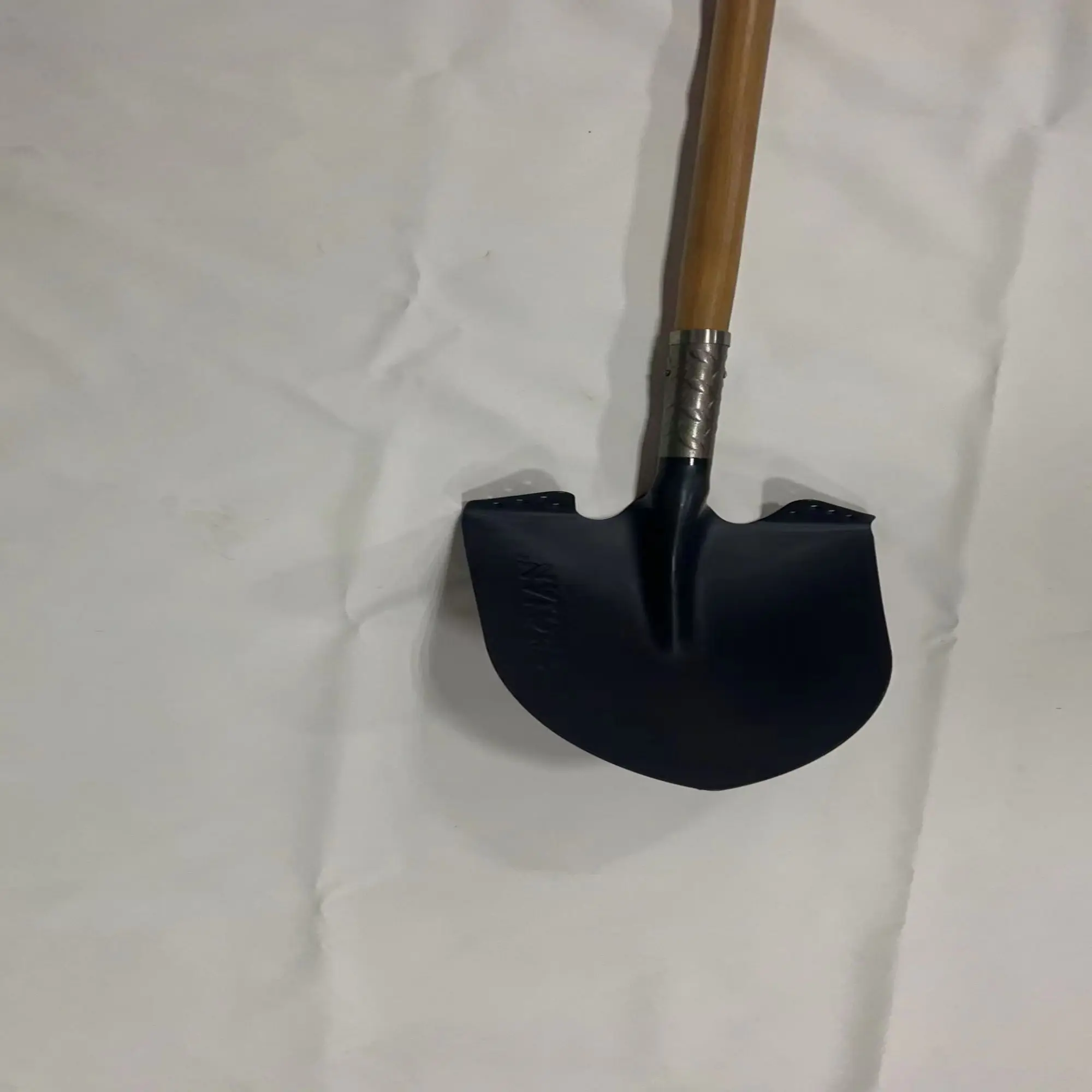 Best selling tools wooden handle shovel  with high quality