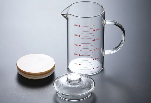 350 Ml 500 1000 Borosilicate Glass Milk Cup Measuring With Spout and Insulated Handle