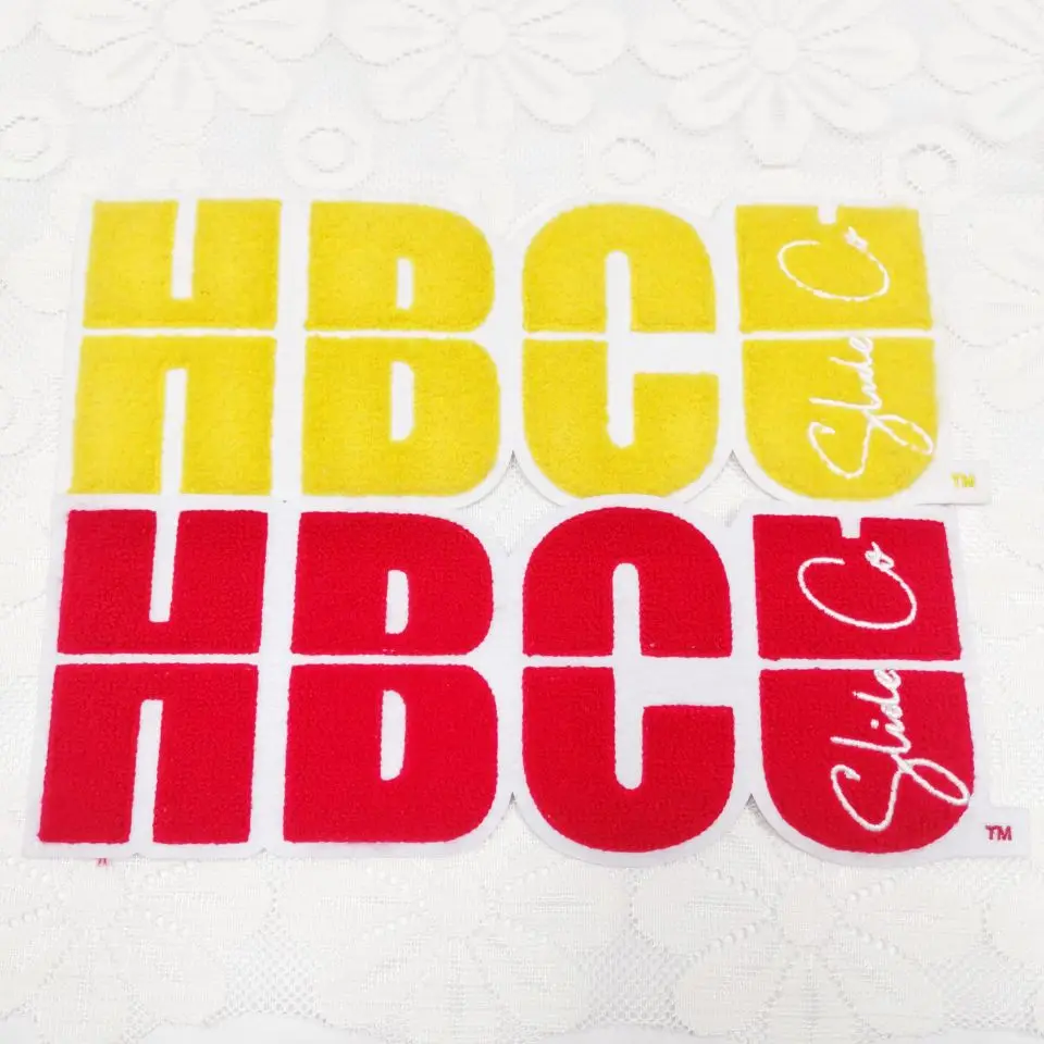 Pinsback Low MOQ Custom cute Bulbasaur cartoon panda bear head iron on chenille patches anime Peppa sew on