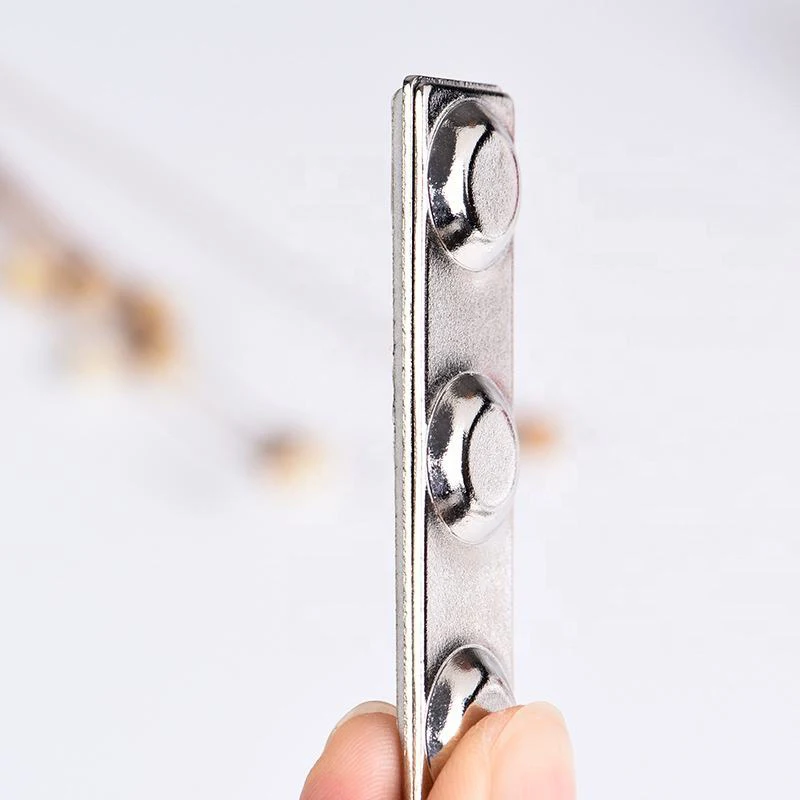 Adhesive Reusable Office plastic reusable neodymium Round Magnet Magnetic Id Name Tag Badge Magnet Clips Holder for name tags