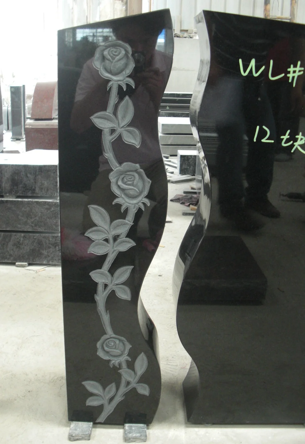 Cartoon tombstone with custom engraved picture cemetery headstone flower vase elegant headstone with flower holder