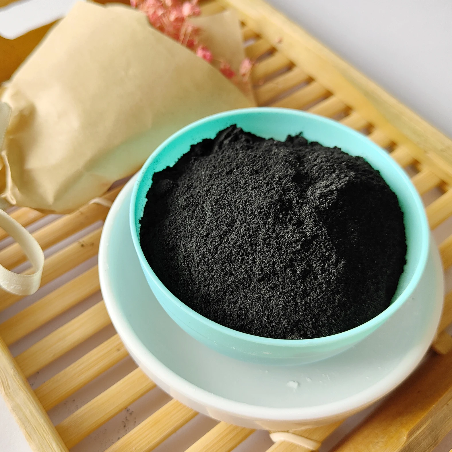 Expanded graphite for fire retardant materials Fine graphite powder for refractories