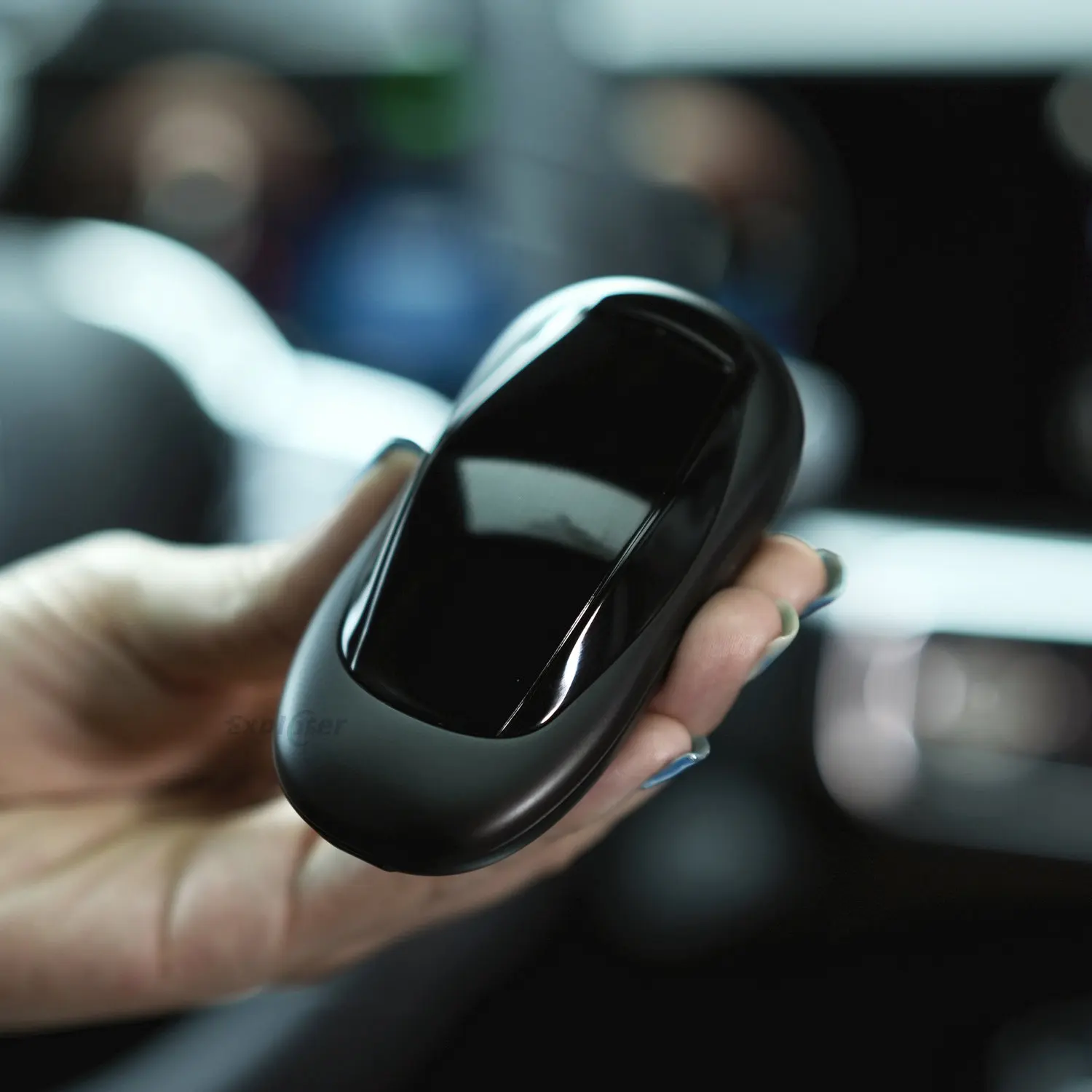 Exploter ApplePie Universal wireless CarPlay Youtube Netflix & wireless Android Auto Download APP video Car media adapter