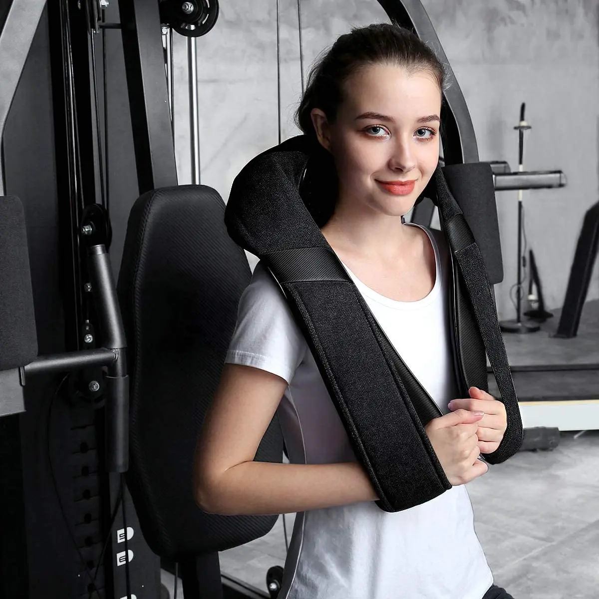 2024 new version chip neck and shoulder massage With Heating function and top stronger motor