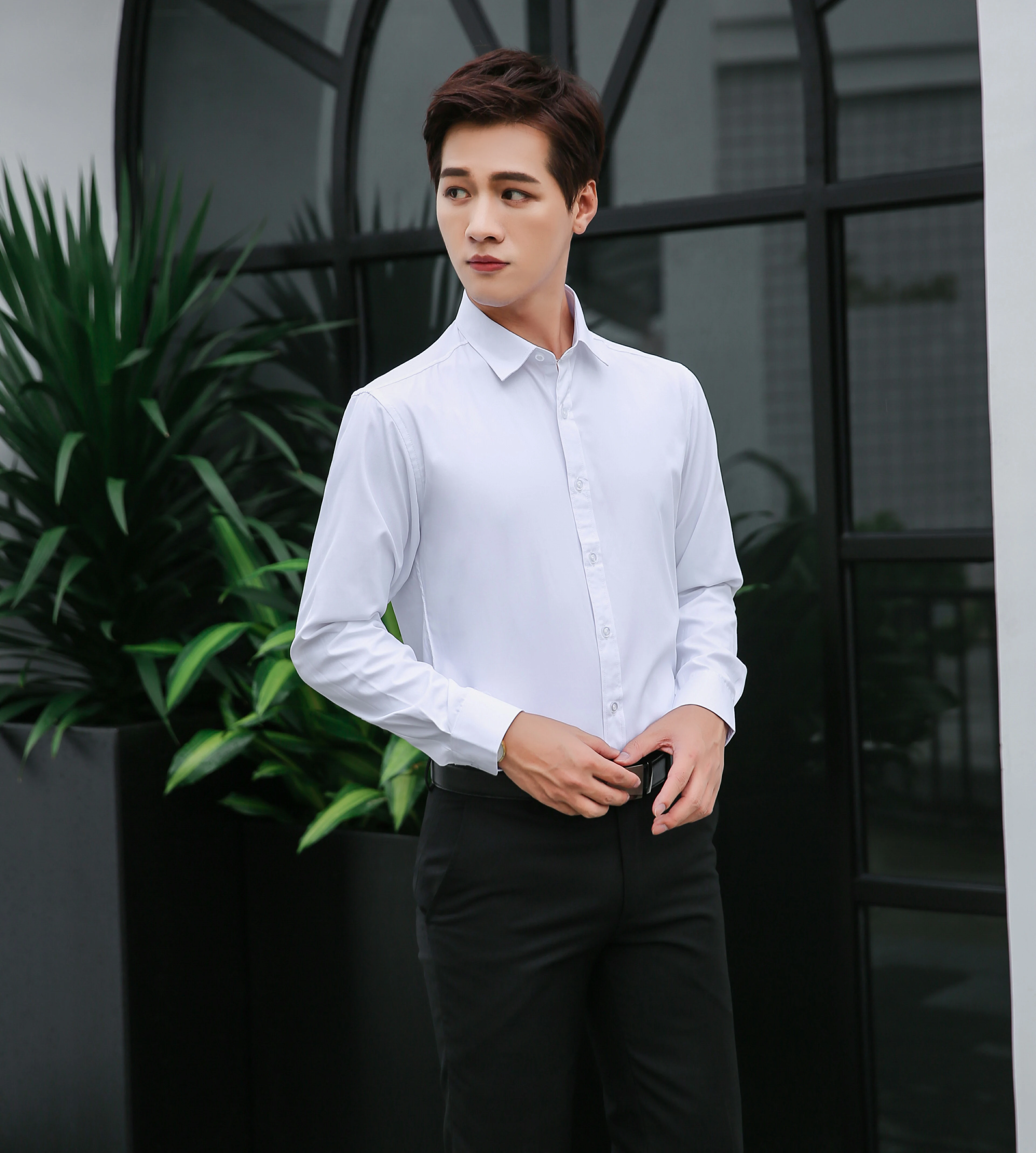 Wholesale OEM solid white color long sleeve men office shirt