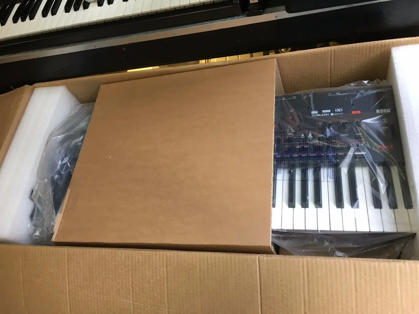 Special Quality Korg PA4X 76-Note Professional Arranger Workstation Keyboard with speaker system