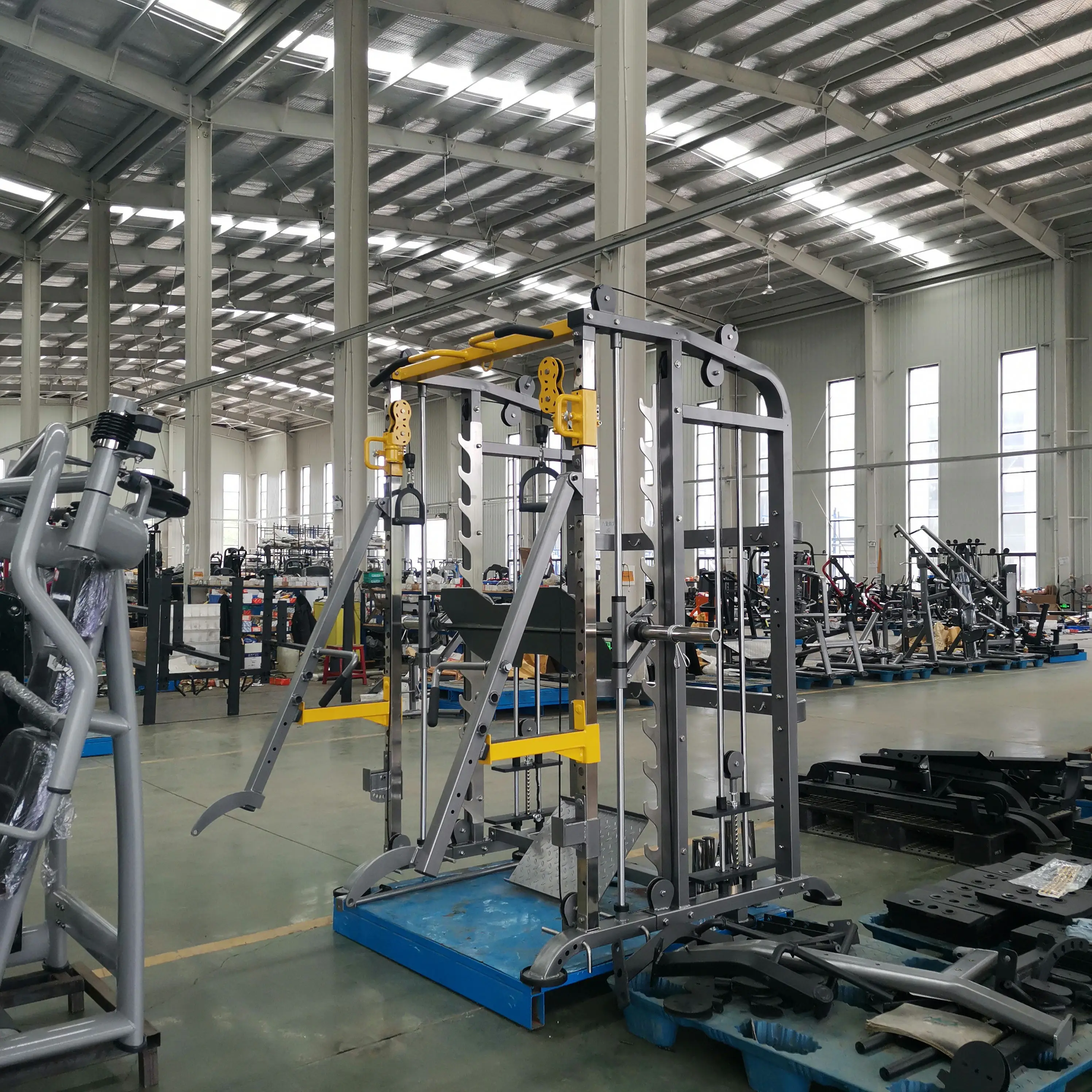 Multi Function Station High Quality Smith Machine Cable Trainer Plate Loaded Machine 3D Smith Machine