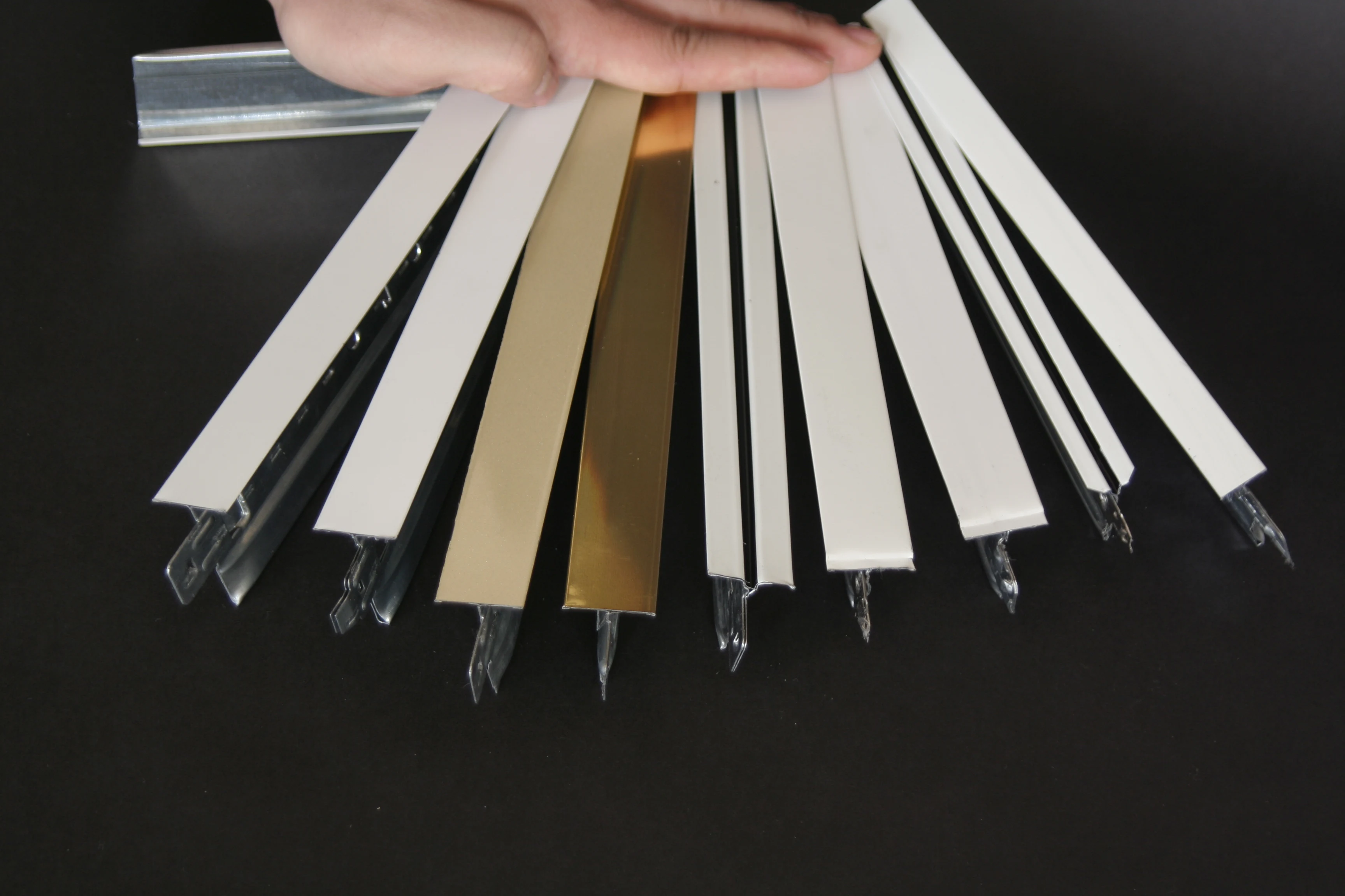 Factory Supply High quality ceiling tile hanging frame/false suspended galvanized ceiling t grid