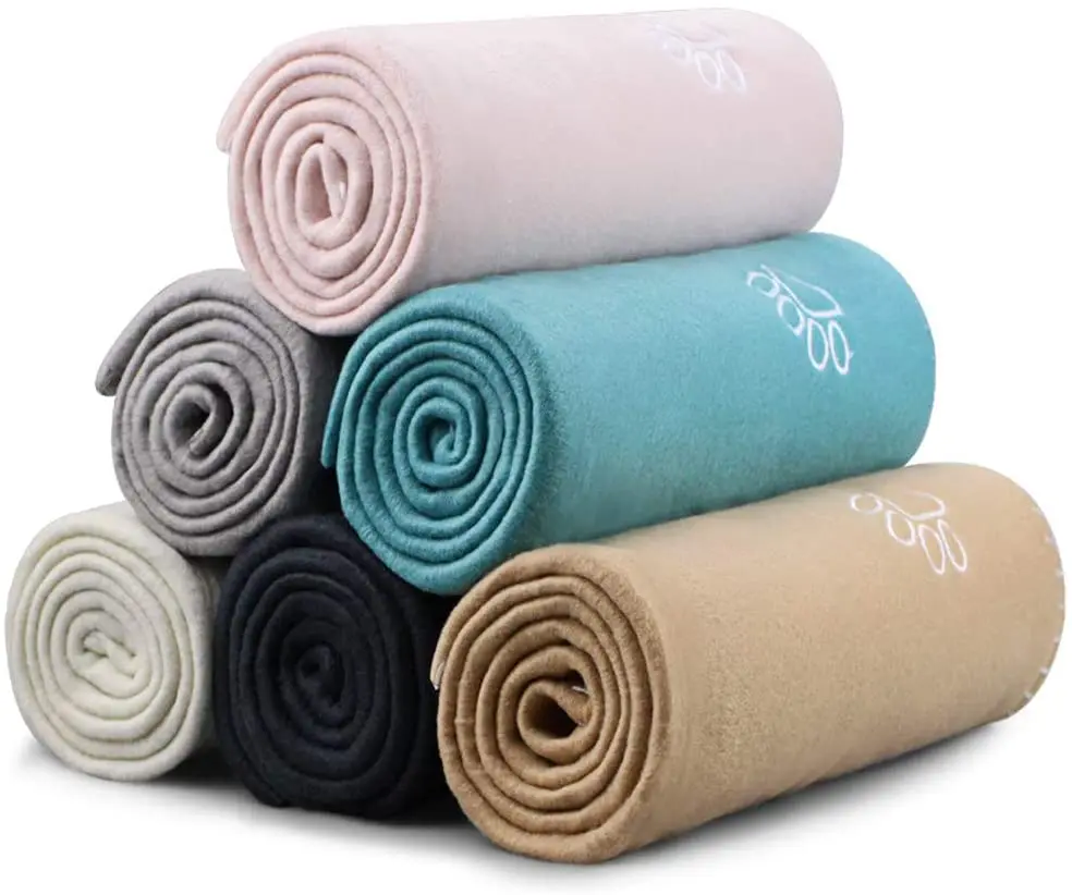 China Factory Premium Plaid fleece puppy blankets for winter king size polar fleece pet blanket cheap dog blanket for beds