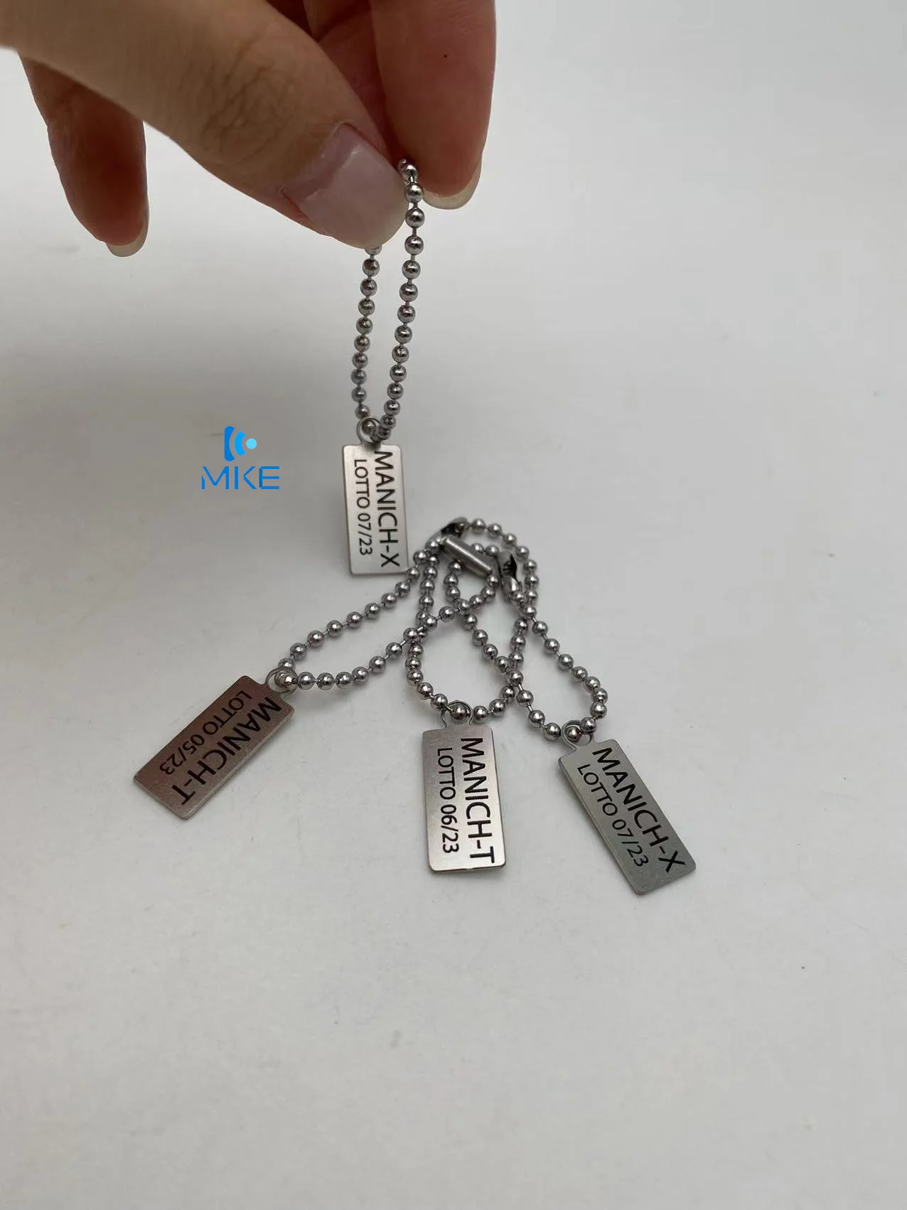 Custom Elegant Hanging Metal hang Tag Labels with Metal Chain