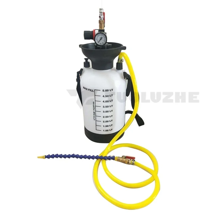 Car gearbox oil replacement machine refueling kettle plastic 5L pneumatic oil injector