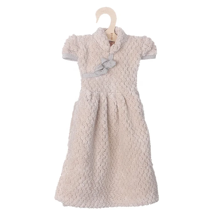 
Individual Design Kitchen Rags Pineapple Pattern Microfiber Cheongsam Hanging Hand Towel 