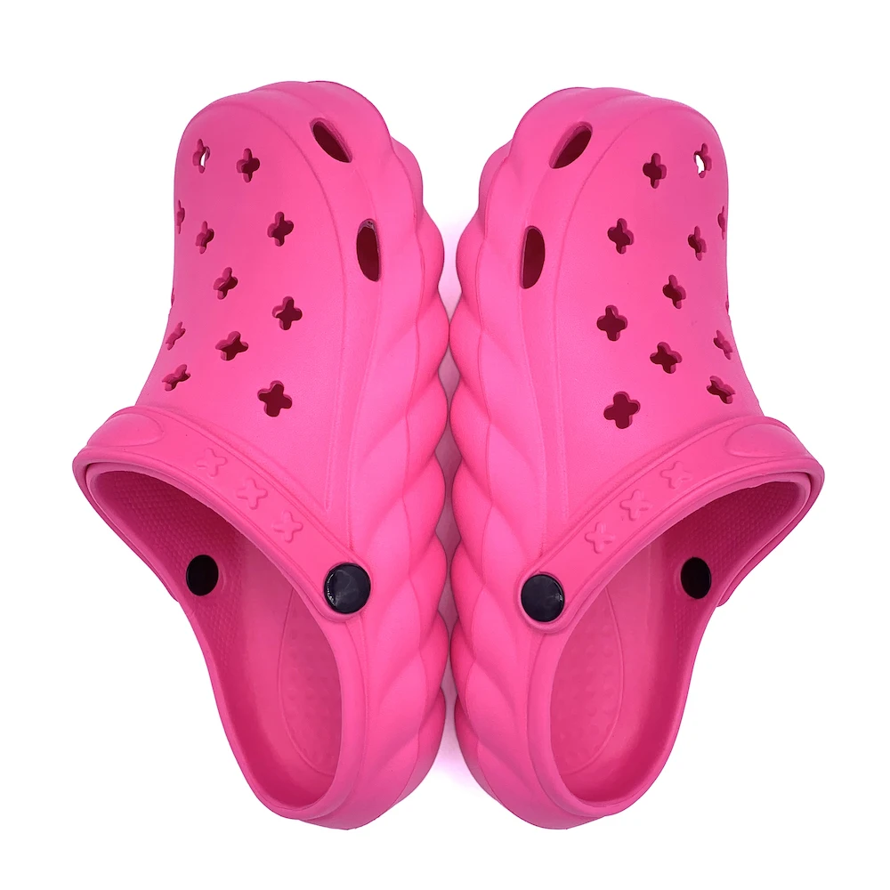 New Model Holey Upper Ladies Garden Clogs Shoes Eva Cogs Slippers Medical Clogs