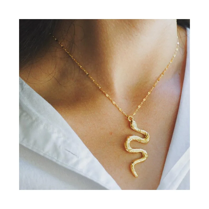 2021New hot style alloy high quality  snake necklace pendant with  vintage designer necklace