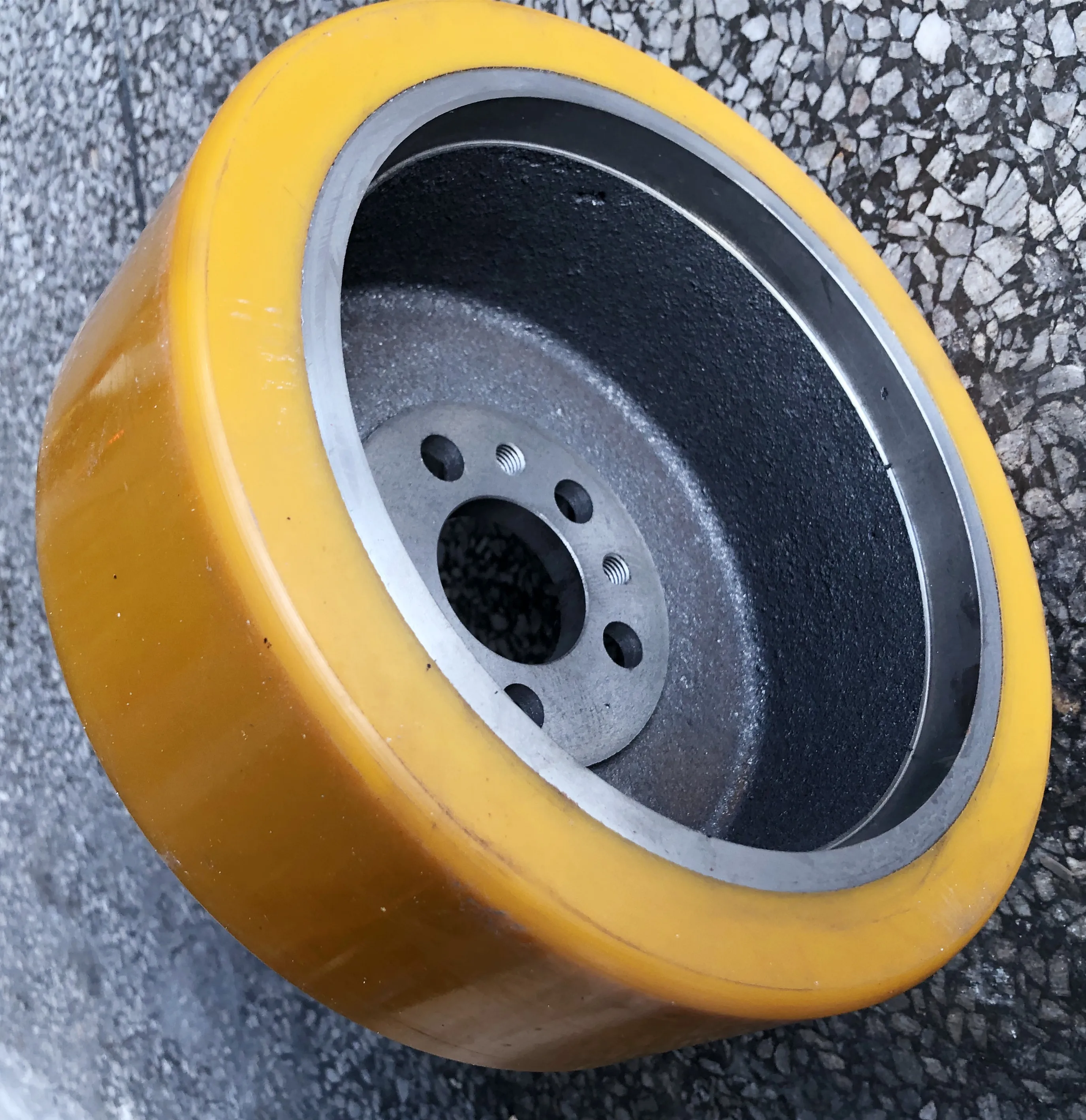 Long Service Life  230x77/82-45 mm5 holes Jungheinrich Part No.63215600 50460100 16248990 Durable Polyurethane Drive Wheel