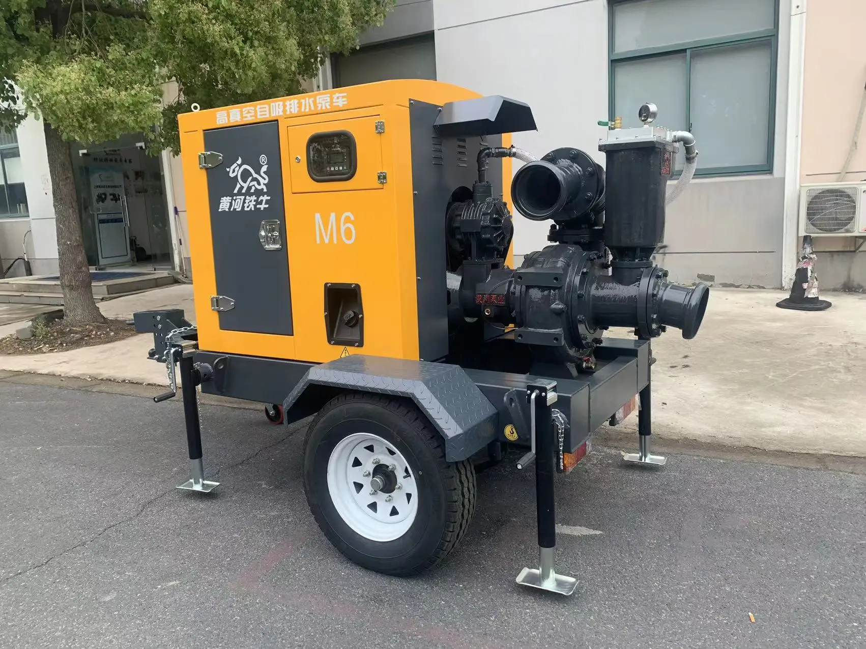 Diesel engine vacuum priming pump for large displacement mine engineering