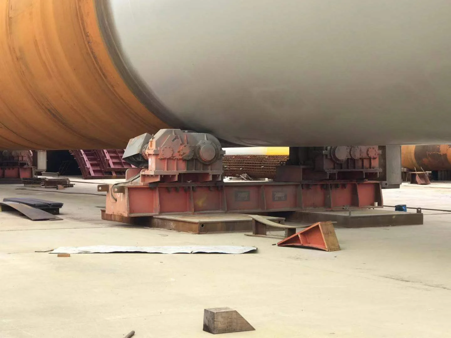 Yueda lifting welding rotator/fit up rotator/pipe roller rotator