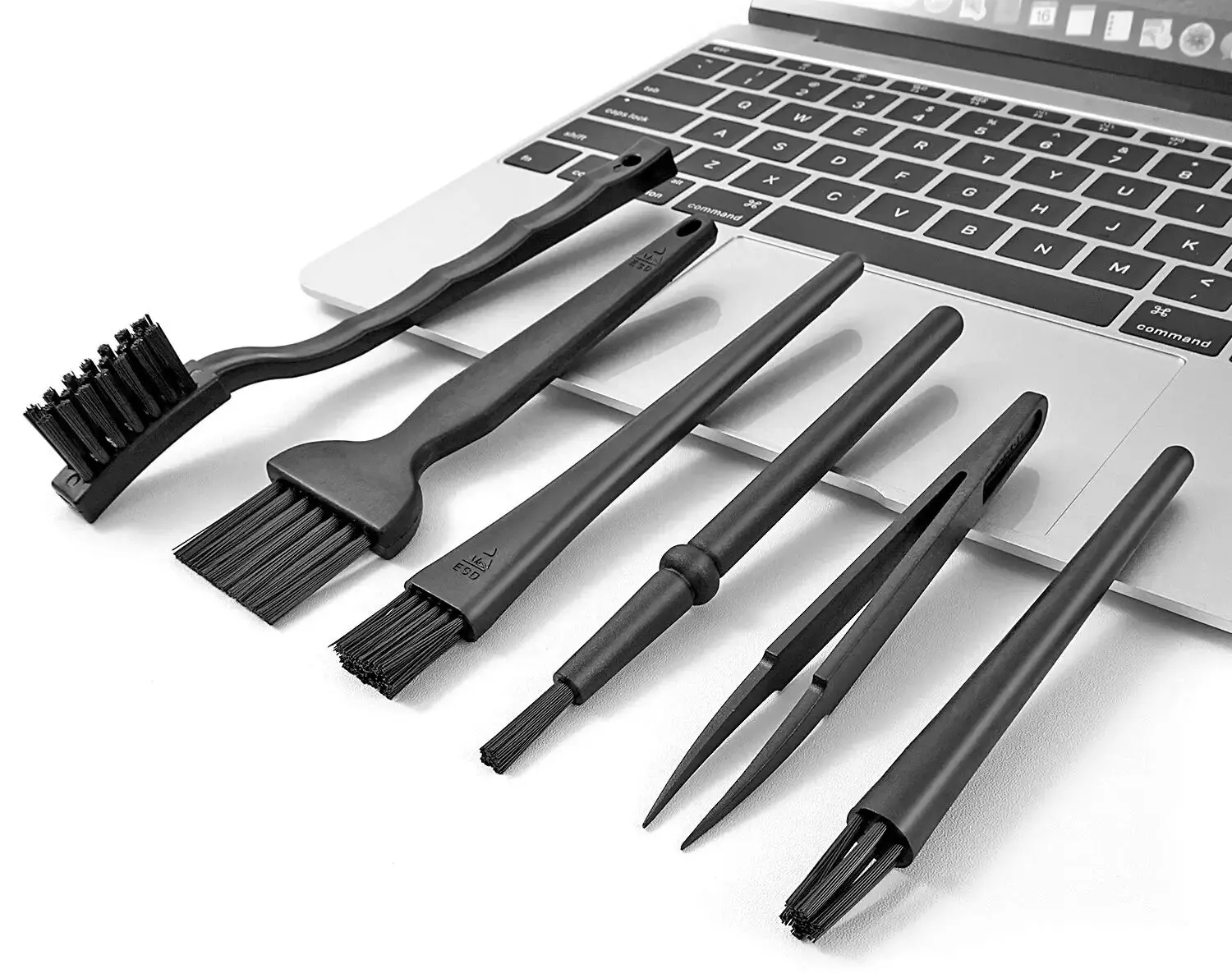 Small Portable Plastic Handle Nylon Anti Static Brushes Computer Keyboard Cleaning Brush Kit