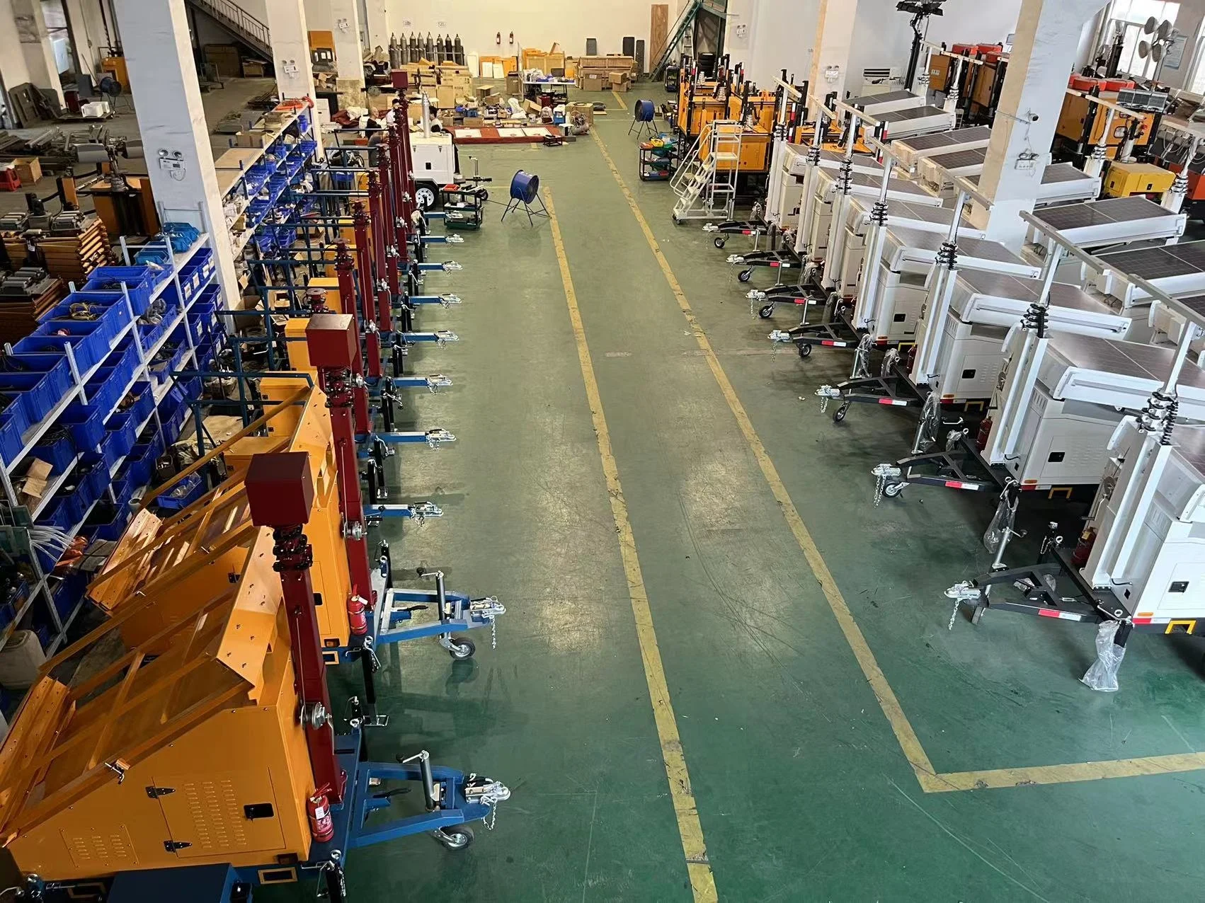 Mobile Customized CCTV solar security camera  surveillance trailer with telescopic pole