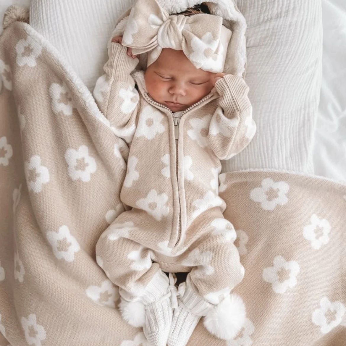 Custom Baby Crochet 100% Cotton Soft Sherpa Blanket Thick Fluffy Baby Cable Knit Sherpa Blanket Throw Blanket for Kids