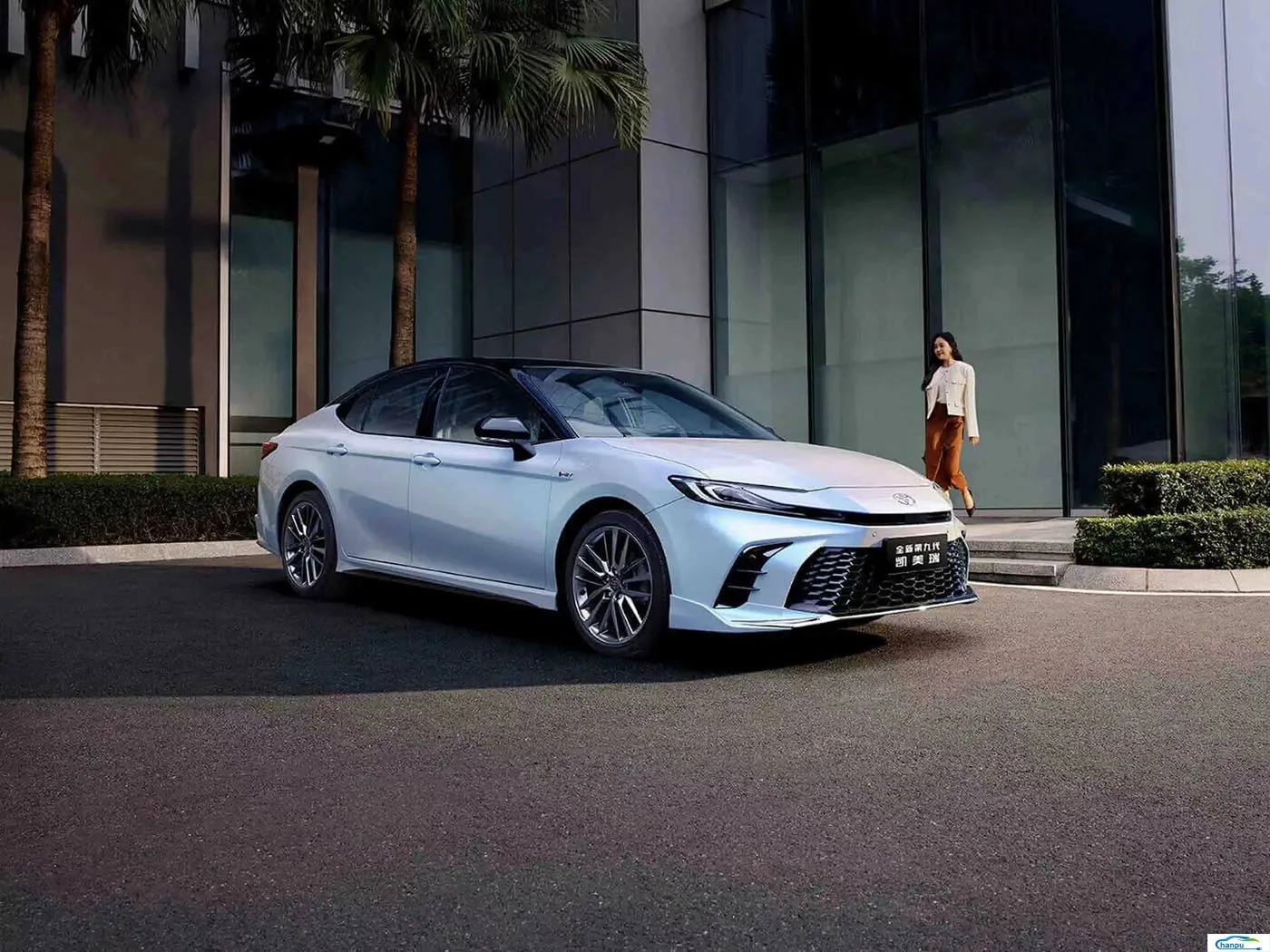 Китай недорогой в наличии новый автомобиль Camry 2024H гибридный легковой Cas бензиновый пертол топливный для toyota