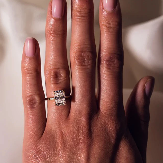 Custom Costume Jewelry Manufacturer Wedding Zircon Diamond Radiant Design 925 Silver Ring