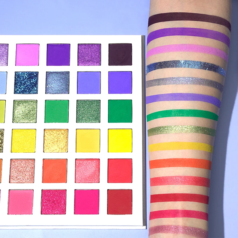 30 Colors Professional Makeup Eye Shadow Palette with Ultra Fine Texture OEM ODM Silky Eye Makeup Without Creasing and Caking