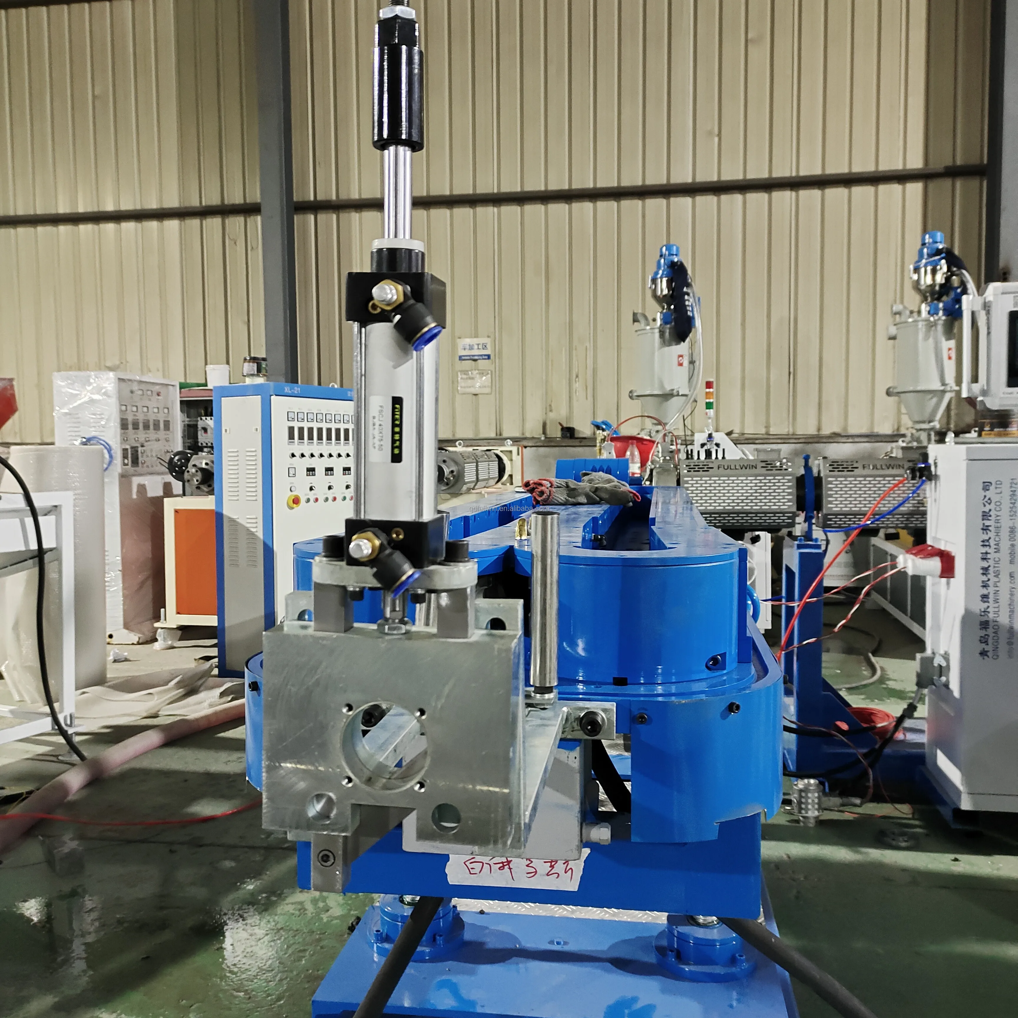 Plastic Electric Wire Sheath Pipe Production Line Corrugated Extrusion