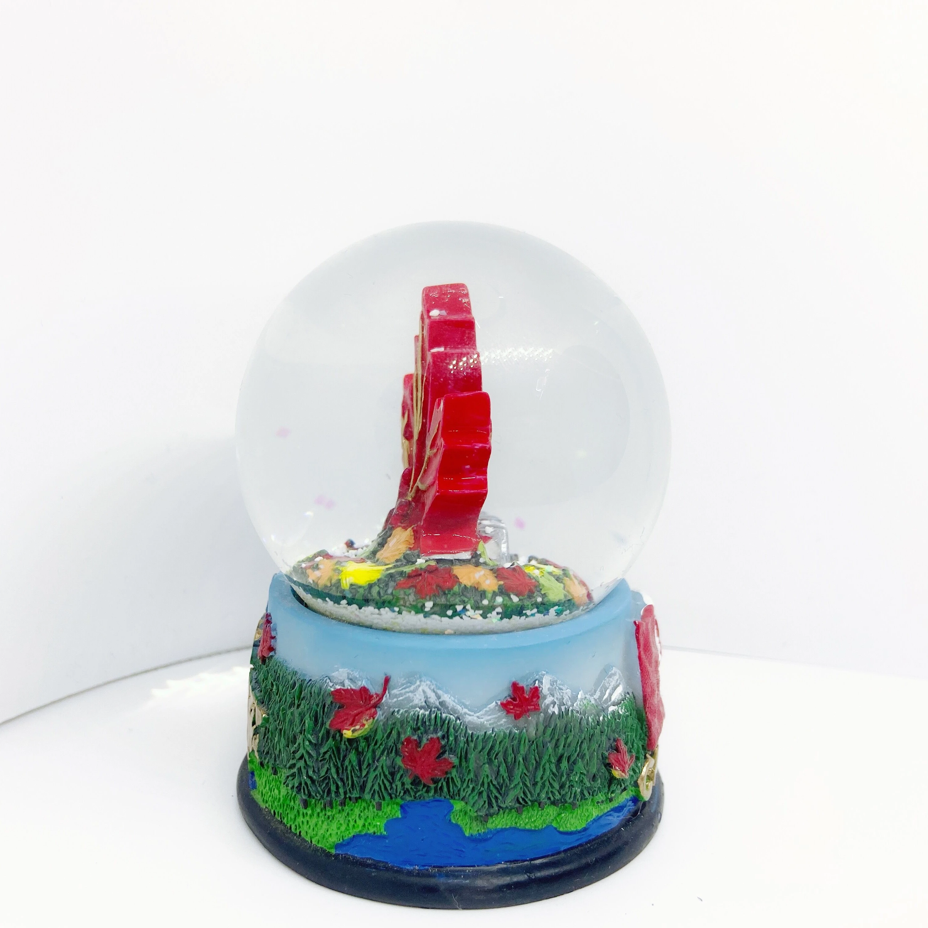 Manufacture  2022 cheap snow globe and custom made snow globes for sale