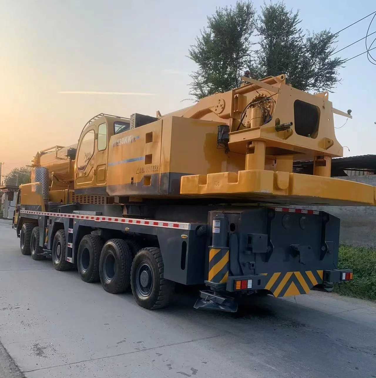 Good quality and cheap used crane Used Chinese brand crane XCA130 crane QY70K XCT80QY70K5D