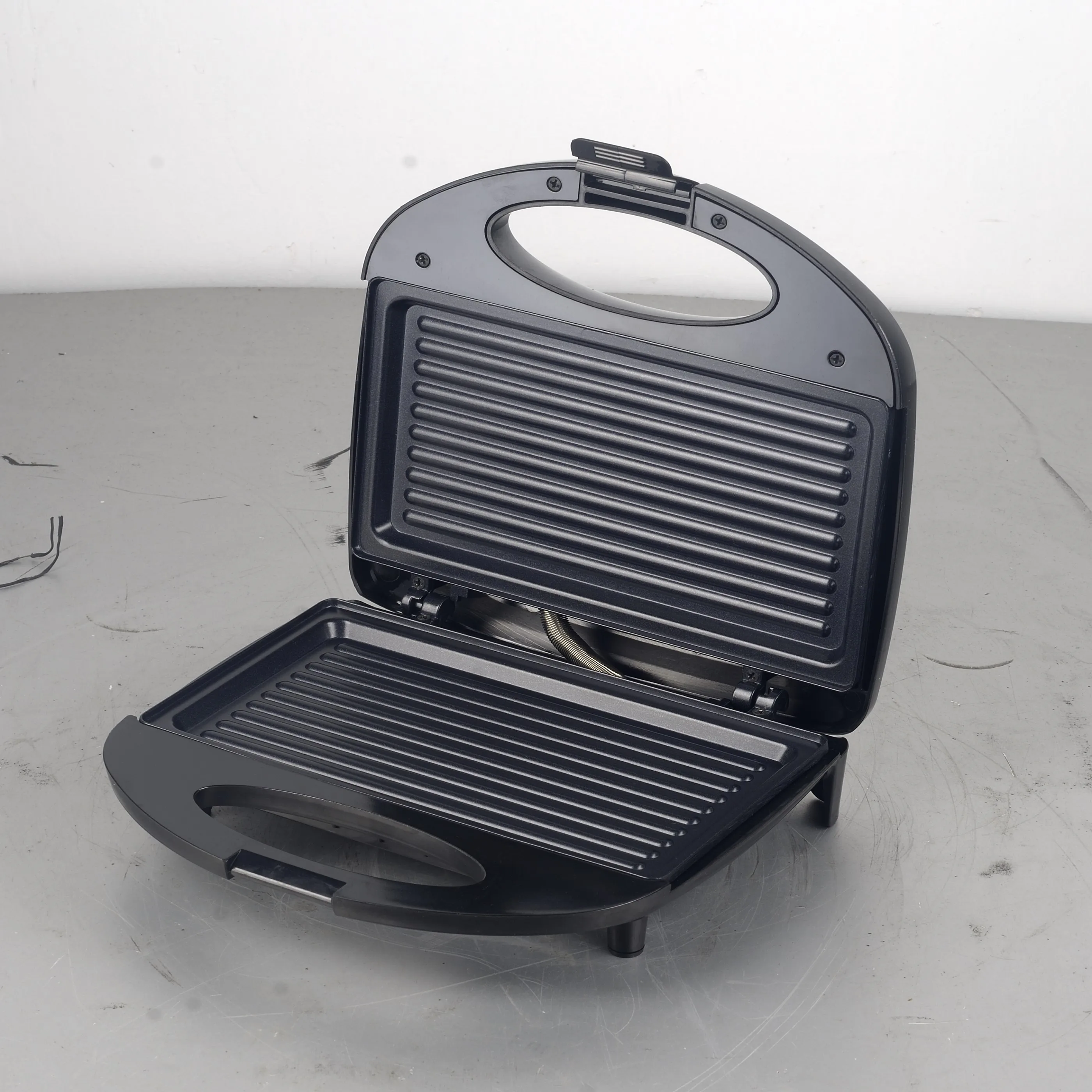 All Time Best Selling  Breakfast  Sandwich Maker with Custom Fixed Plate Good Design  Black  OEM Wrap