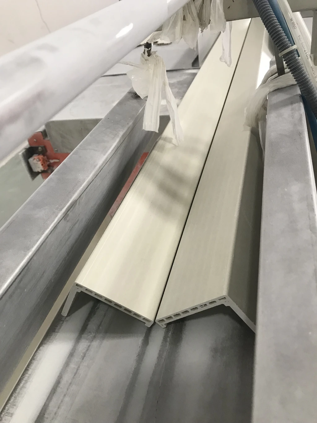 Cheap hot sale top quality wood plastic door panel production line door frame