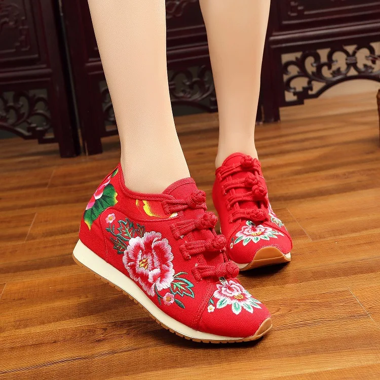 Cheap and Factory Price Fashion hot sale casual sports shoes  for women Casual Sneakers