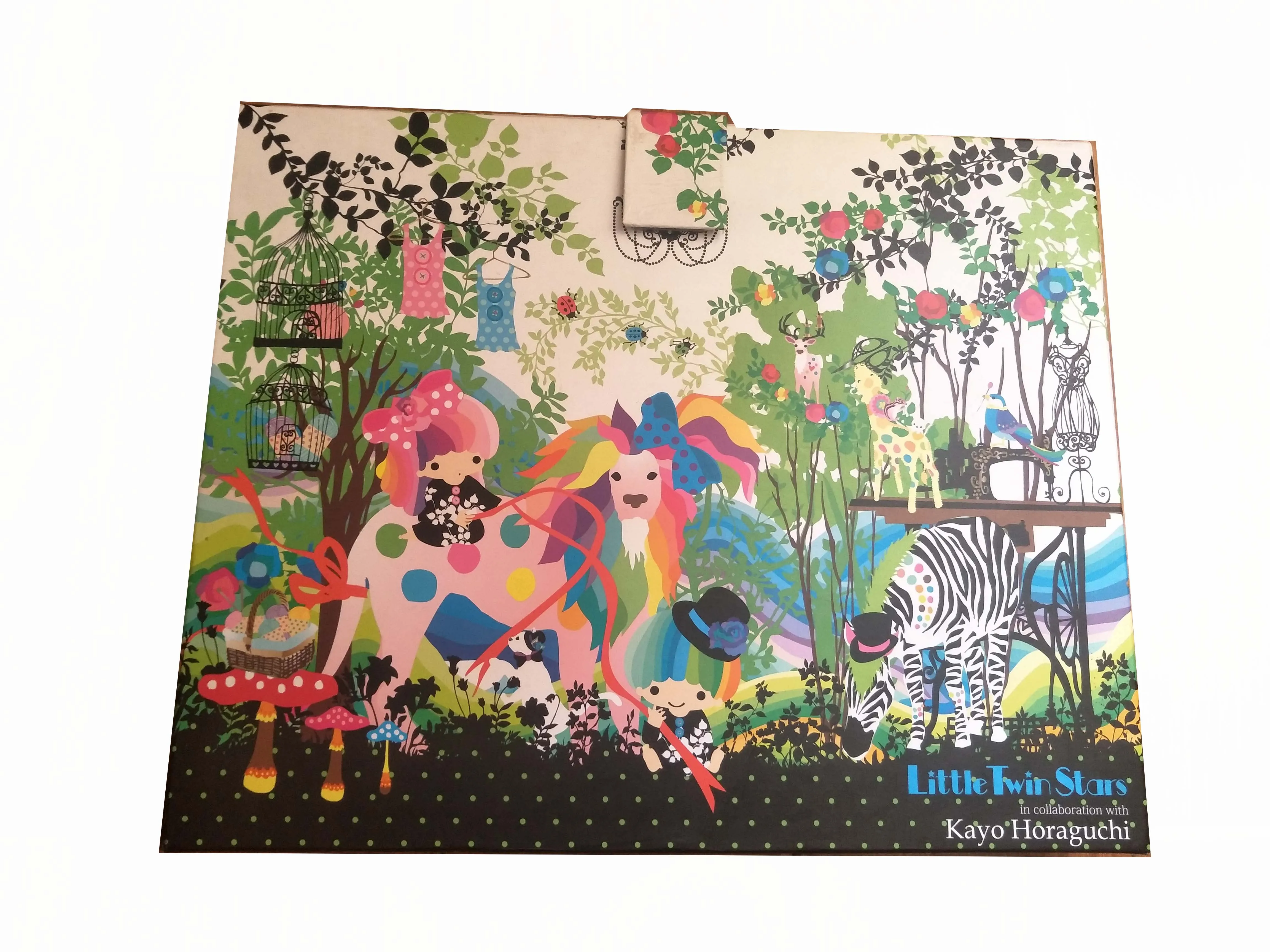 Paperboard Material and Art Paper Type gift box with the plastic handle