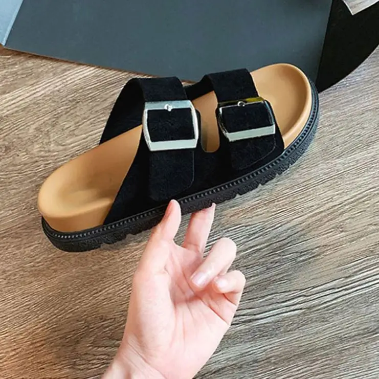 New Model Wooden Bran Soft Sole Sandal Casual Shoes Flat Bottom Boys Beach Sandal for  Women