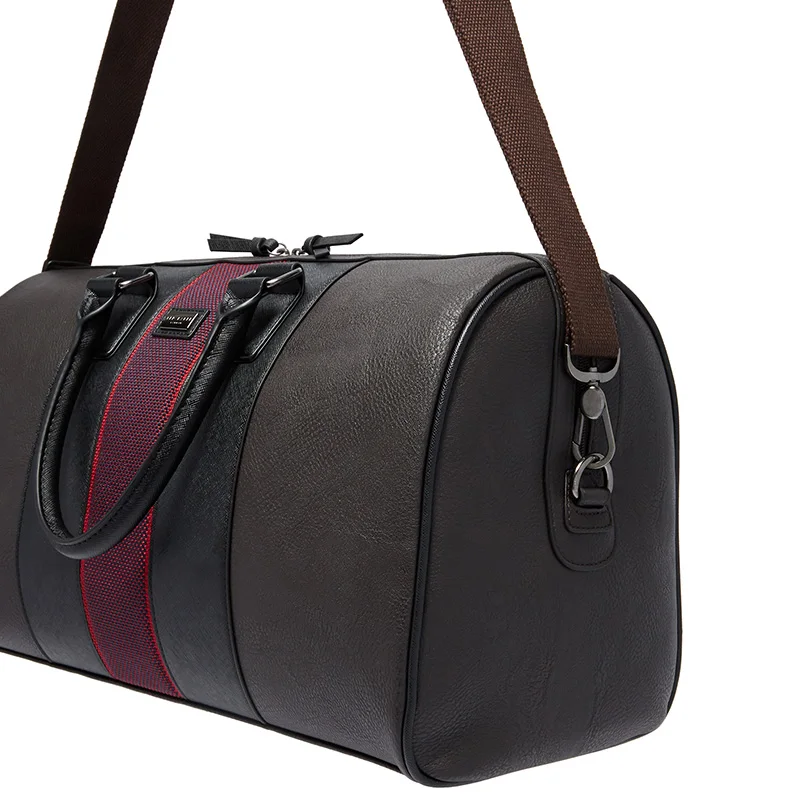 2021 Custom Fashion Large Capacity Outdoor Girls Shoulder Duffel Travel Bag Leather Men