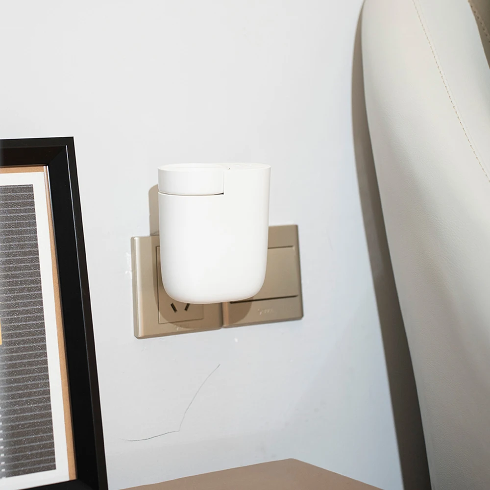 SCENTA Smart Wall Plug In Essential Oil Fragrance Diffuser for Home,Custom Logo Refillable Living Room Automatic Scent Diffuser
