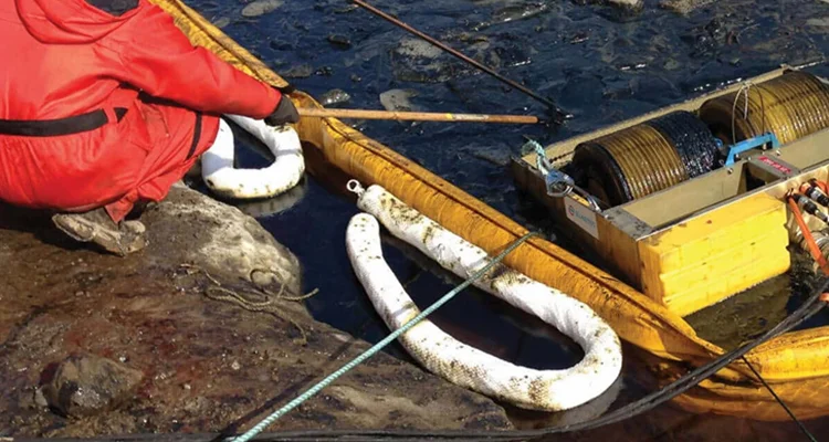 White color 20cm* 3m oil absorbent boom with netting