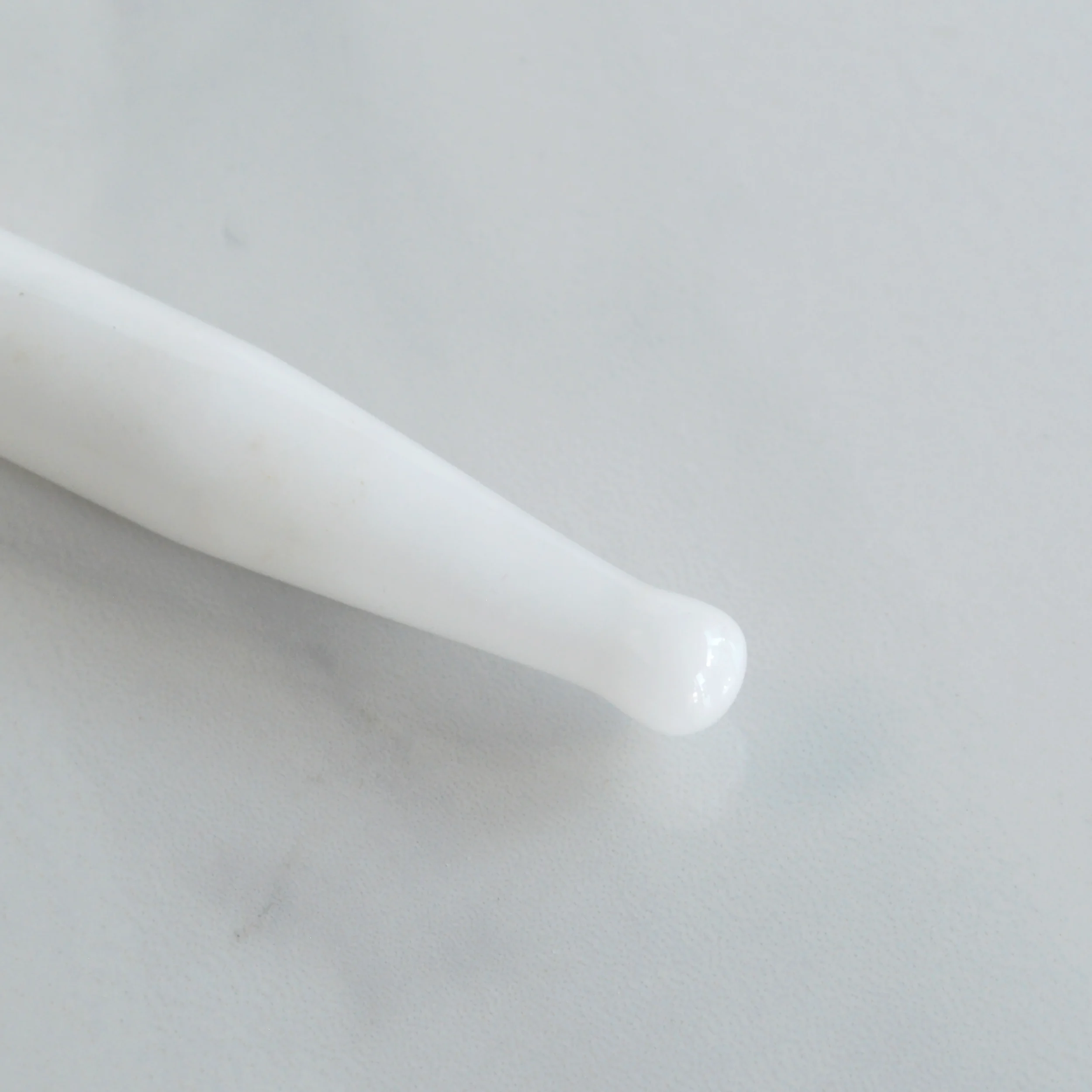 White Jade Manual Acupressure Gua Sha Beauty Pen Natural Jade Stone Reflexology Pressure Point Massager for Full Body Relaxing