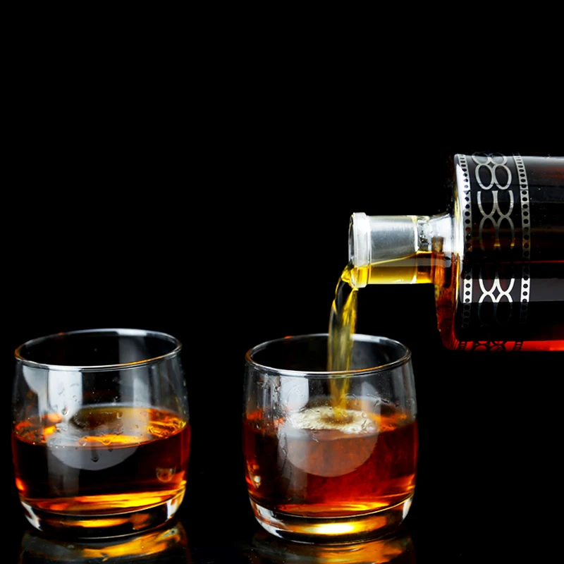 wholesale ox horn wine bottle glass whiskey decanter