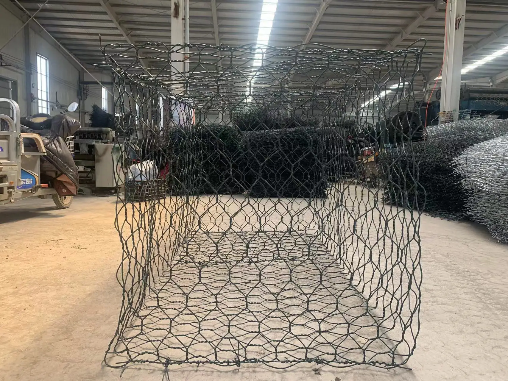 Galvanized Wire/PVC Coated Gabion Box from China factory hot sale