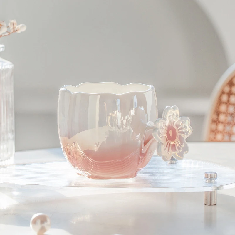 Wholesale New Fashion Flower Shaped Cute MIlk Cup Ceramic Coffee Mugs With The Scoop