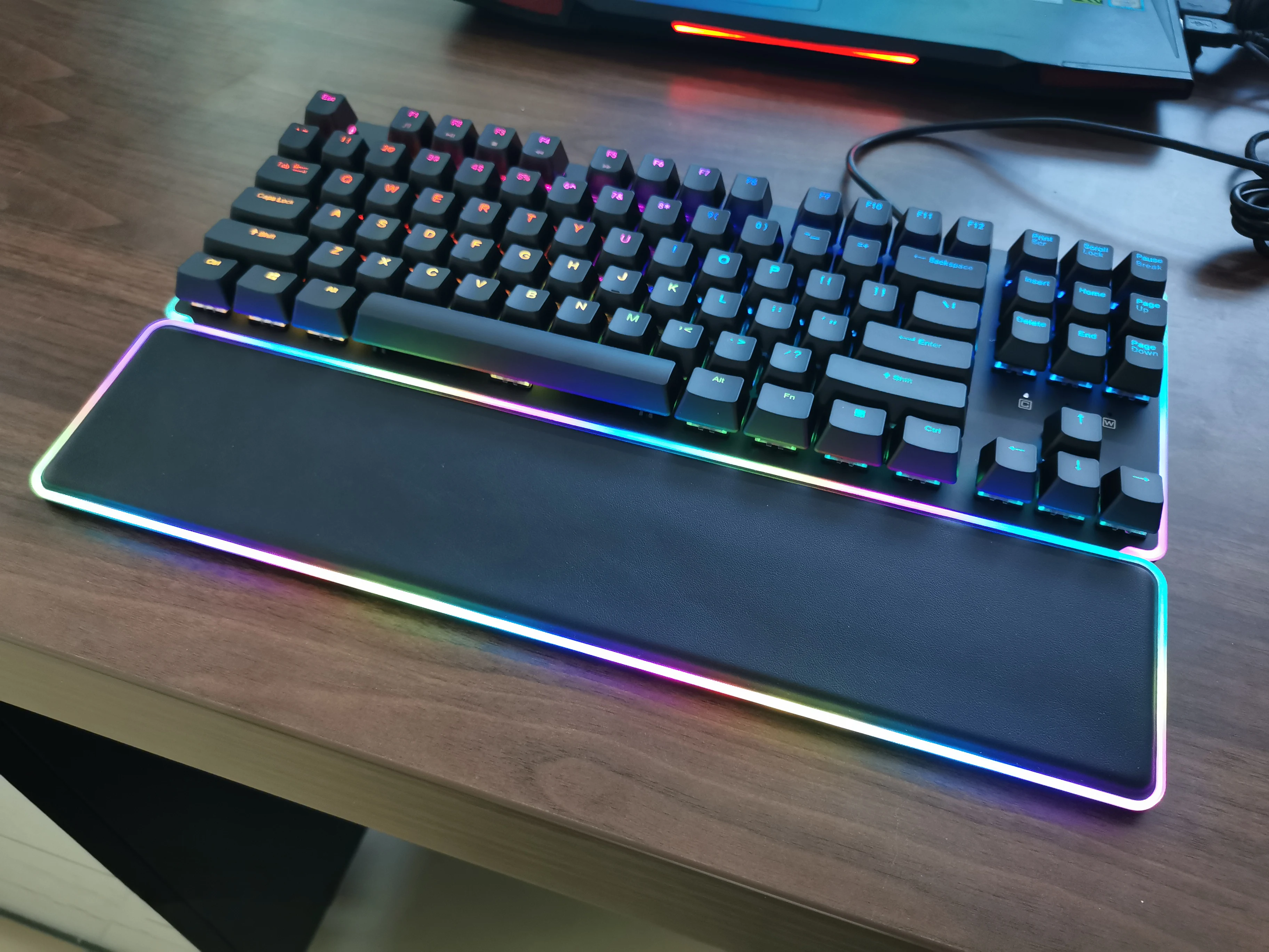 104 Keys Arabic Ergonomic Multimedia Mechanical Gaming Keyboard Wired Waterproof Led Rgb Gamer Computer Gaming Keyboard