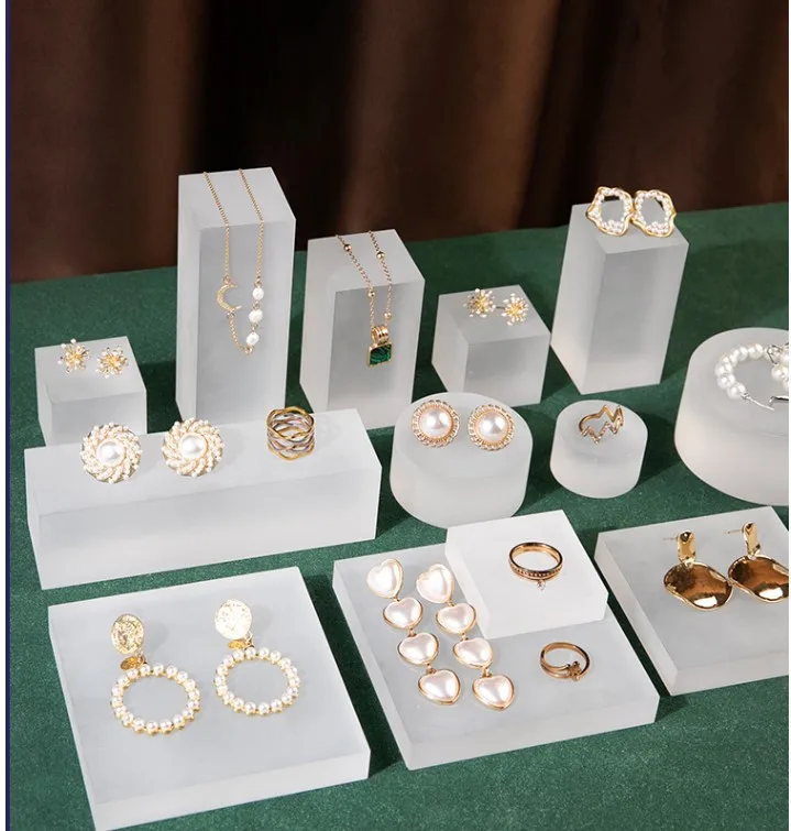 Customized Logo Matt Acrylic Vertical Jewelry Bracelet Stand Display Set Dull Polish Acrylic Jewelry Holder For Show Case