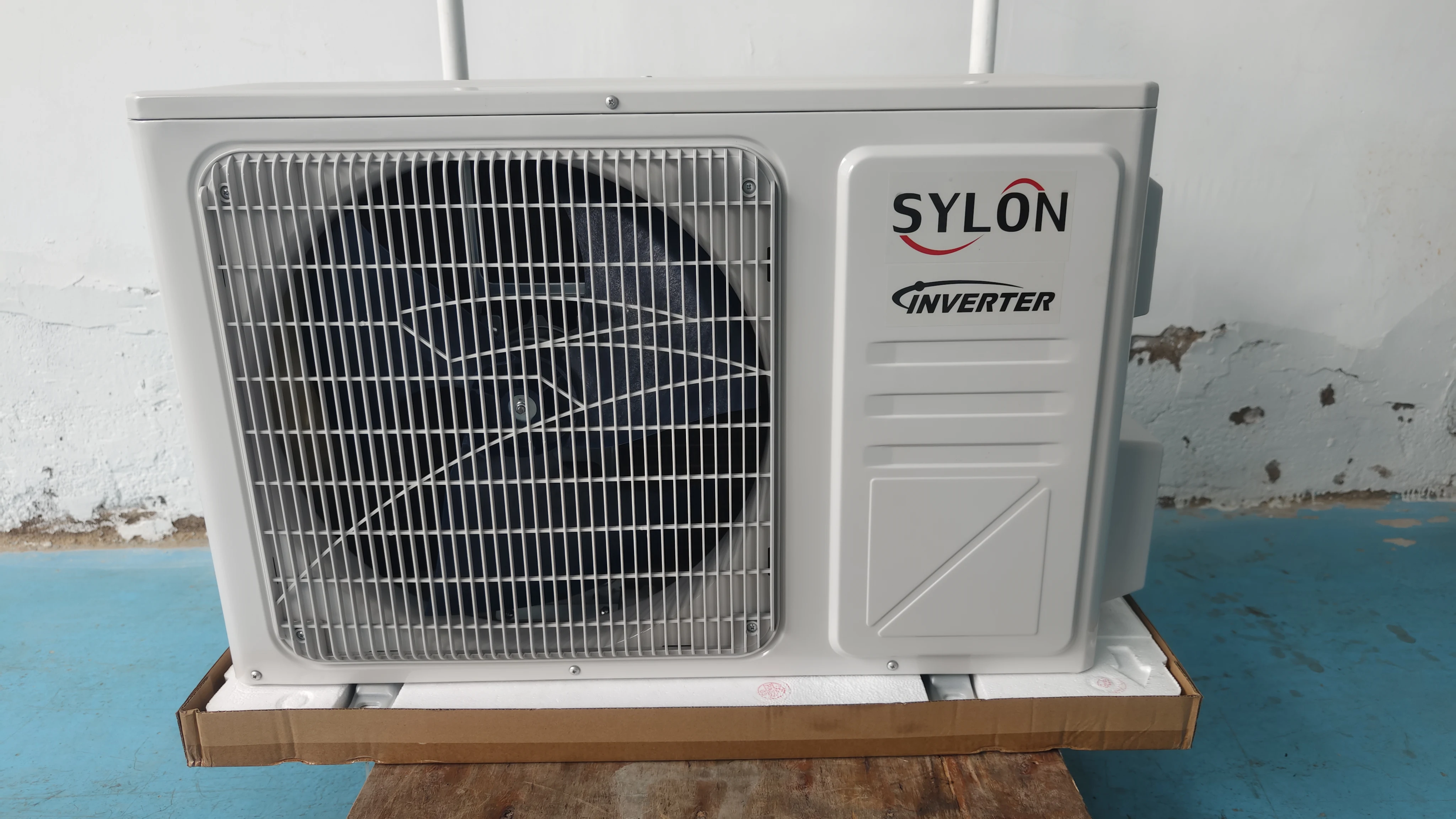 Sylon Black Panel R32Gas Refrigerant Mini Split Conditioner Air Inverter Ac With WIfi Control Ductless Air Conditioning For home